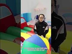 হোয়াইট সফট প্লে ইনডোর সরঞ্জাম ফার্ম বাউন্স হাউস বেবি ম্যাটস এবং বেড়া