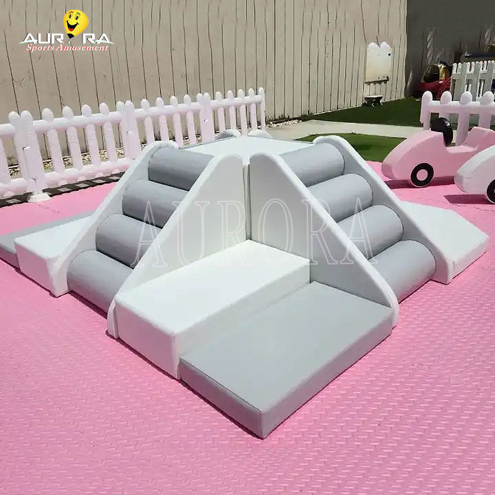 সাদা গোলাপী নরম খেলার প্যাকেজ সেট খেলার মাঠ বেবি ইনডোর আউটডোর নরম খেলার সরঞ্জাম