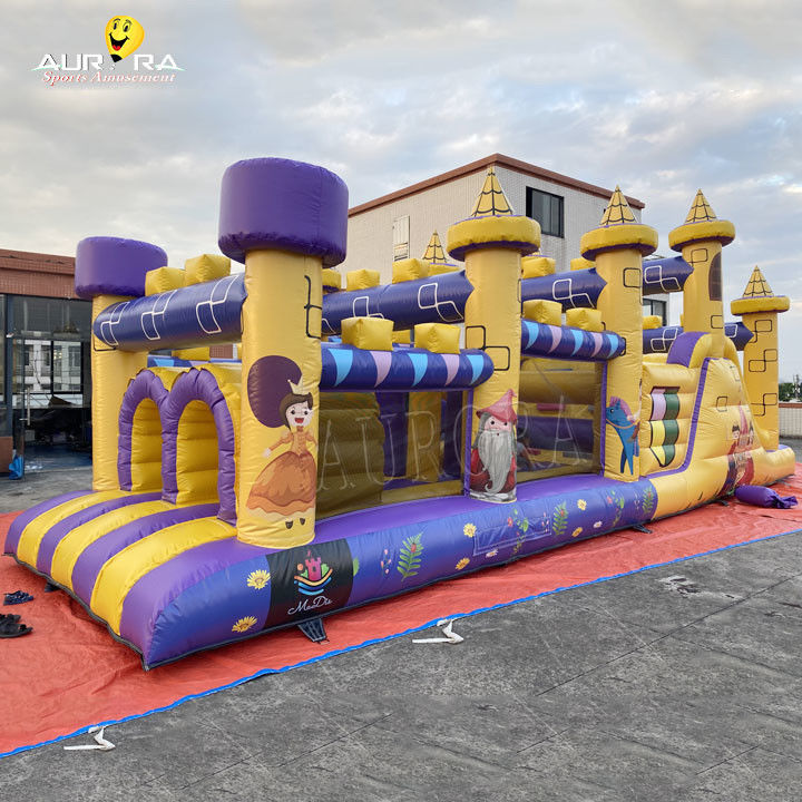 স্লাইড সহ বাণিজ্যিক inflatable বাধা কোর্স জলরোধী হলুদ বেগুনি রঙ