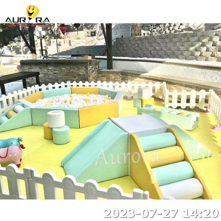 নরম খেলুন আরোহী সরঞ্জাম বহিরঙ্গন বাচ্চাদের বিনোদন ব্লু বোল পিট ইনডোর খেলার মাঠ